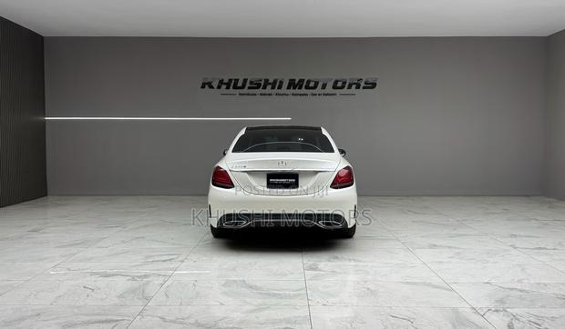 Mercedes-Benz C-Class 2019 Pearl