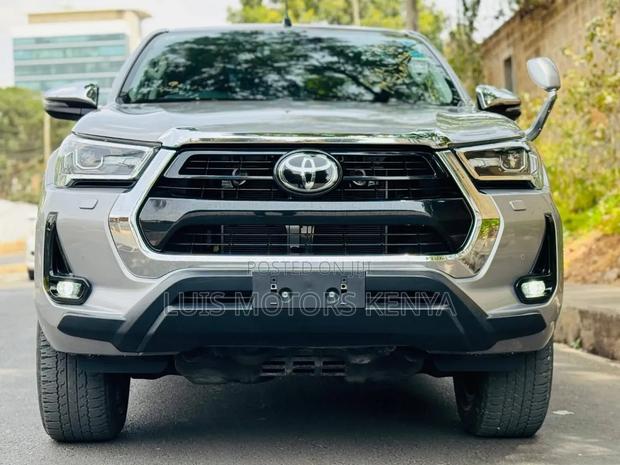 Toyota Hilux 2020 Beige