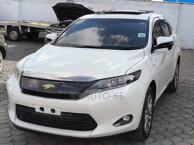 Toyota Harrier 2.0 2015 White