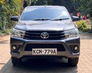 Toyota Hilux 2017 Gray for sale