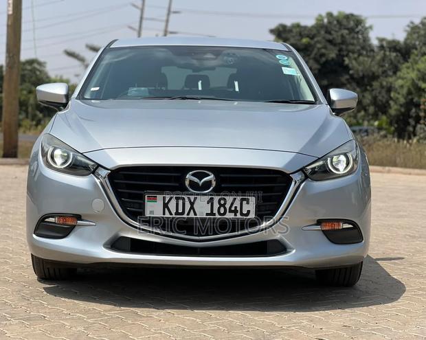 Mazda Axela 2018 Silver