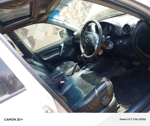 Toyota RAV4 2004 Silver