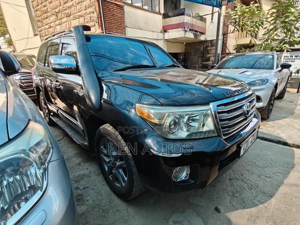 Toyota Land Cruiser 2012 Black
