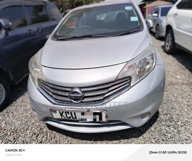 Nissan Note 2012 Silver