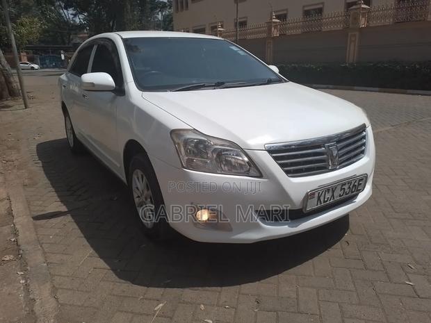 Toyota Premio 2012 White