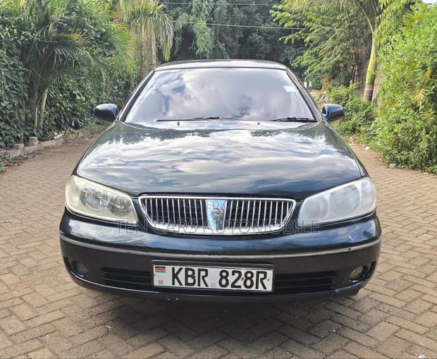 Nissan Bluebird 2005 Blue