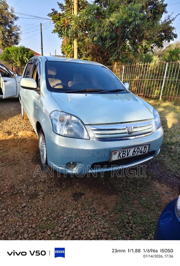 Toyota Raum 1.5 FWD 2008 Blue