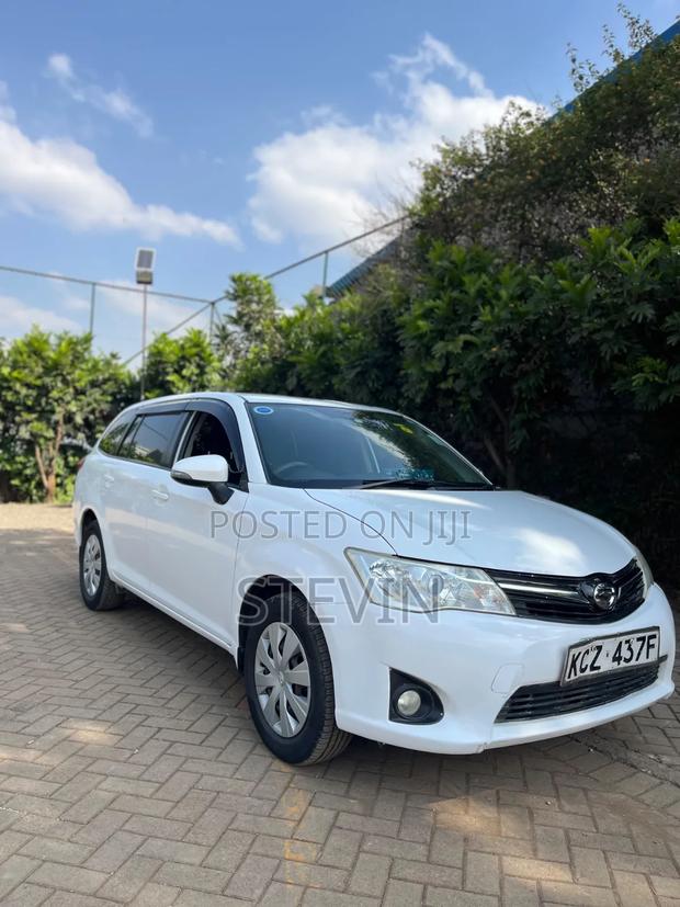 Toyota Corolla Fielder 2013 White