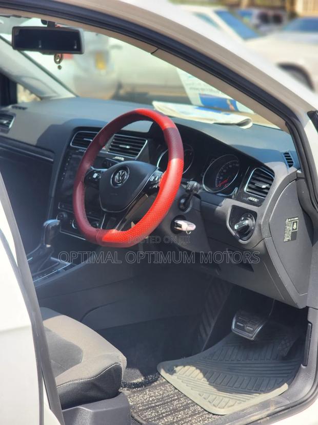 Volkswagen Golf 2014 White