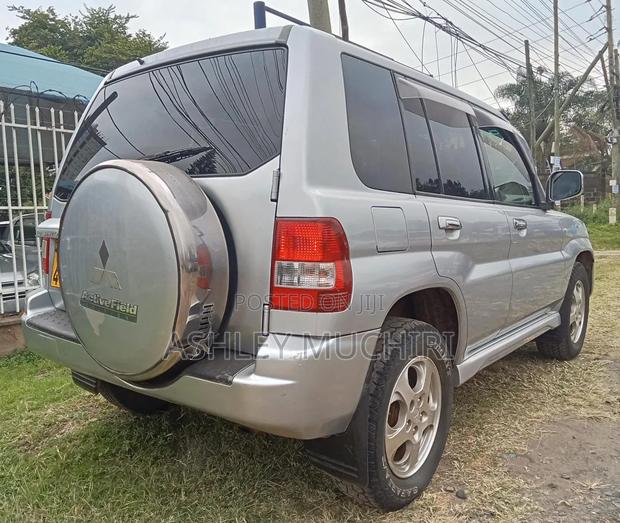 Mitsubishi Pajero 2003 Silver