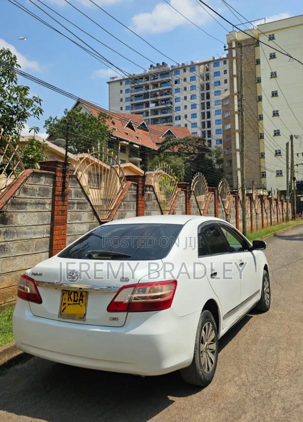 Toyota Premio 2013 White