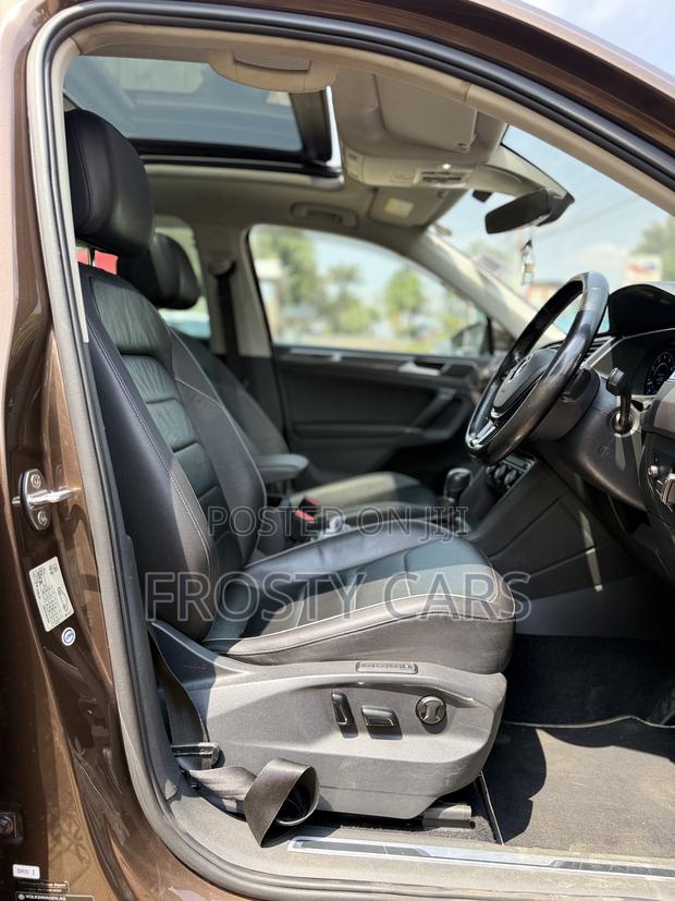 Volkswagen Tiguan 2018 Beige