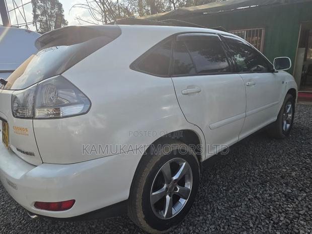 Toyota Harrier 3.5 V6 2007 White