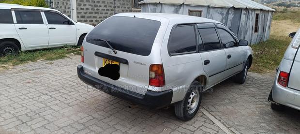 Toyota Corolla 2001 Gray
