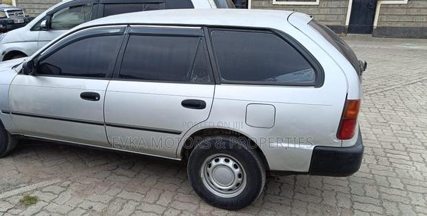 Toyota Corolla 2001 Gray