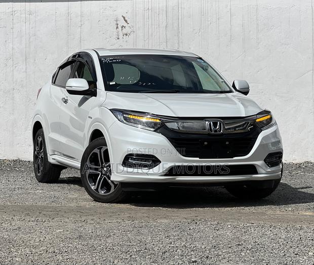 Honda Vezel 1.5 Hybrid 2WD 2019 White
