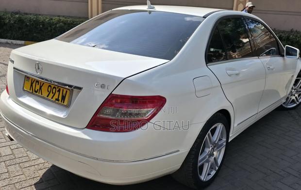 Mercedes-Benz C200 2010 White