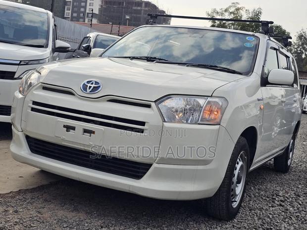 Toyota Succeed 2019 Pearl