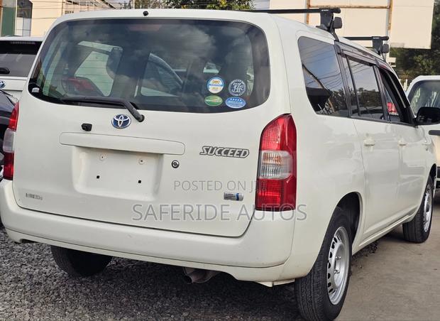 Toyota Succeed 2019 Pearl