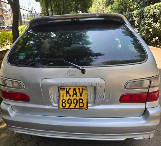 Toyota Corolla 1997 Silver