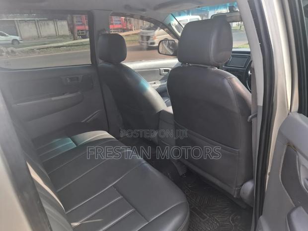 Toyota Hilux 2007 Silver