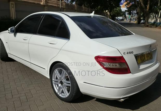 Mercedes-Benz C200 2010 White