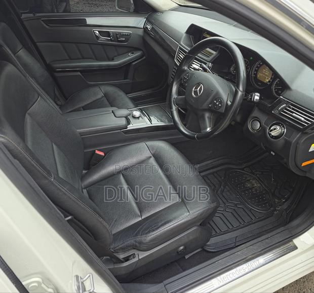 Mercedes-Benz E300 2009 White