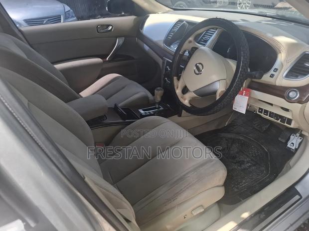 Nissan Teana 2010 Silver