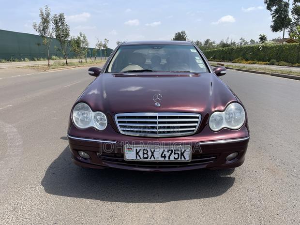 Mercedes-Benz C180 2006 Maroon