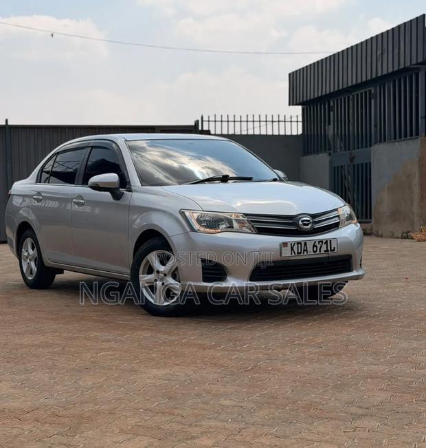 Toyota Axio 2013 Silver