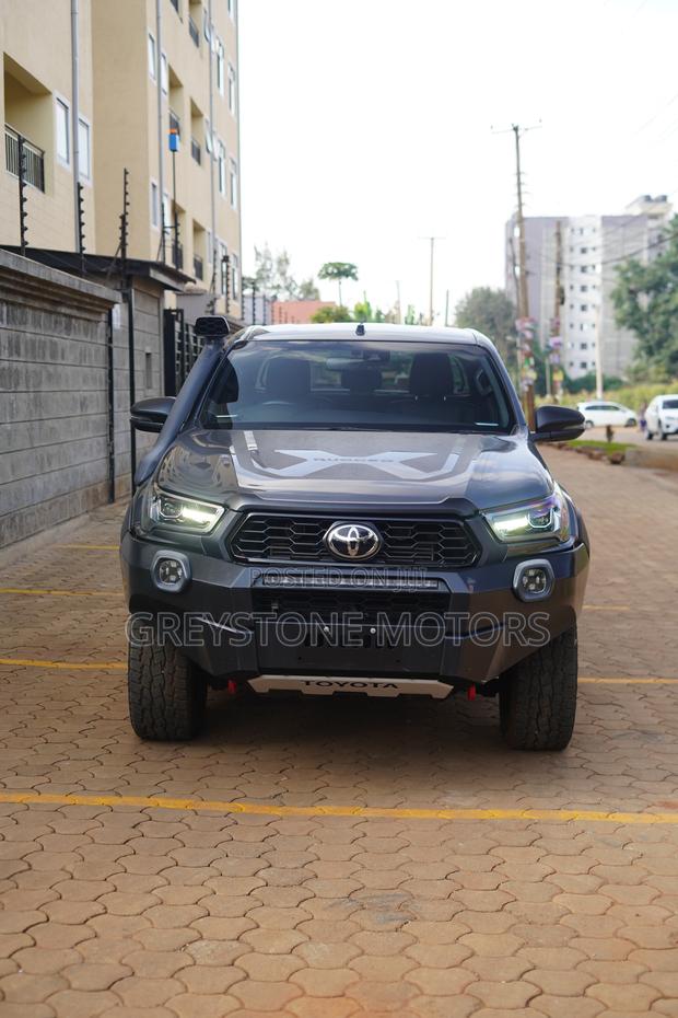 Toyota Hilux 2.8 Diesel 2020 Gray