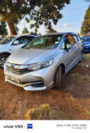 Honda Fit Shuttle 1.5 Hybrid 2WD 2016 Silver for sale