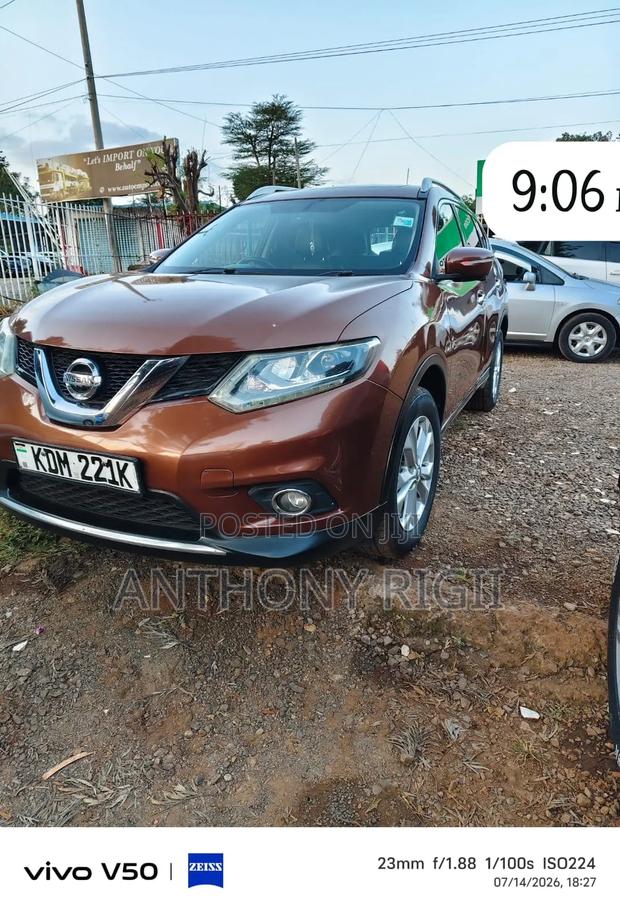 Nissan X-Trail 2.0 Petrol FWD 2016 Orange