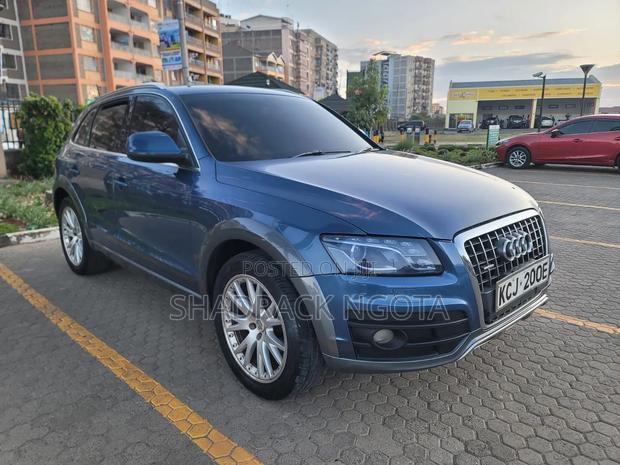 Audi Q5 2009 Blue