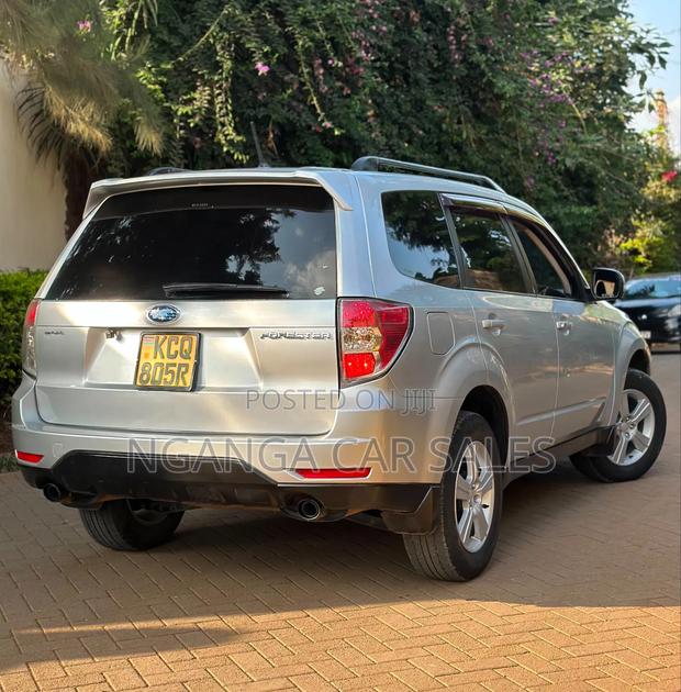 Subaru Forester 2011 Silver