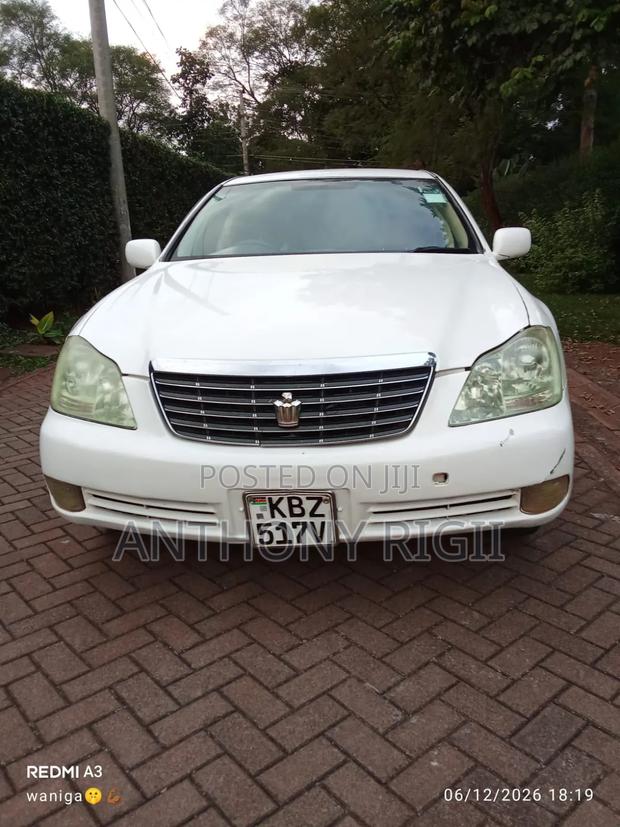 Toyota Crown 2008 White