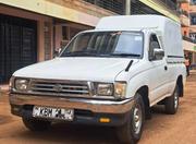 Toyota Hilux 2003 Pearl for sale