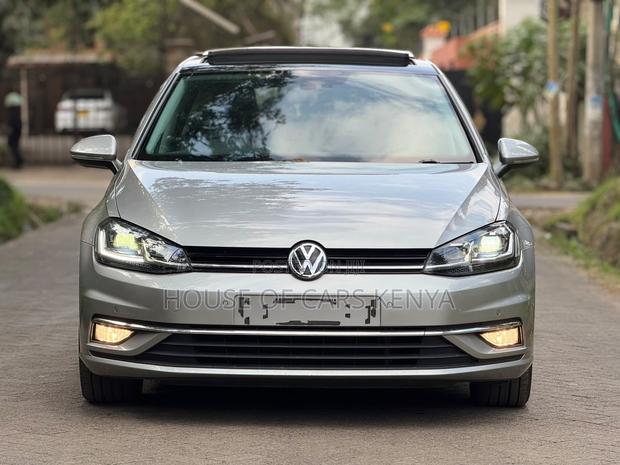 Volkswagen Golf 2019 Silver