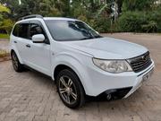 Subaru Forester 2010 White for sale