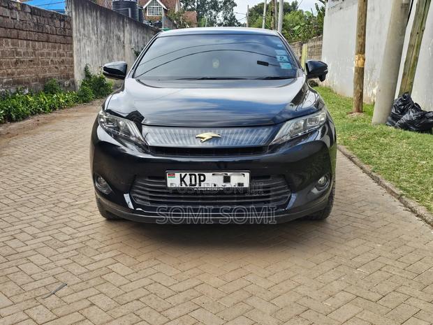 Toyota Harrier 2.0 2016 Black