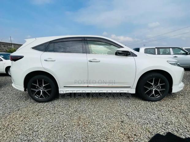 Toyota Harrier 2020 White