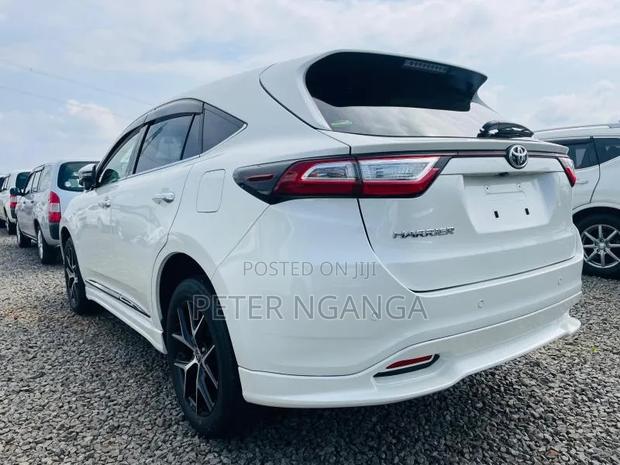 Toyota Harrier 2020 White