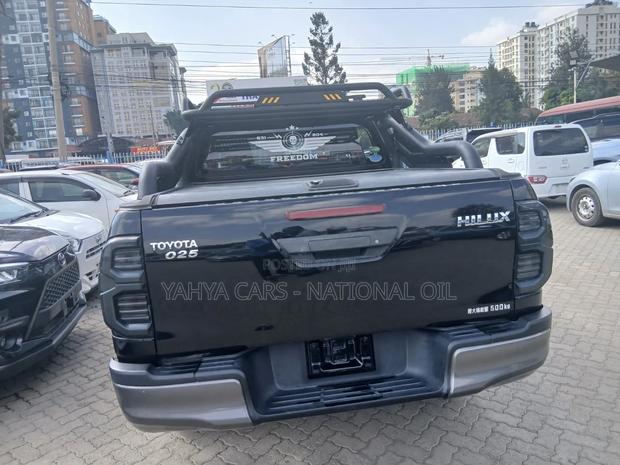 Toyota Hilux 2019 Black