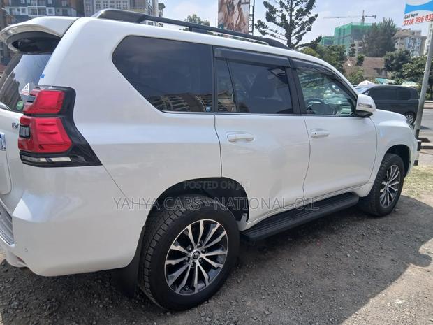 Toyota Land Cruiser 2020 White