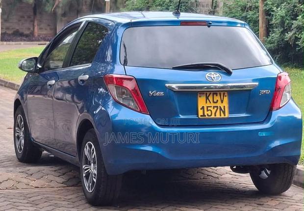 Toyota Vitz 2012 Blue