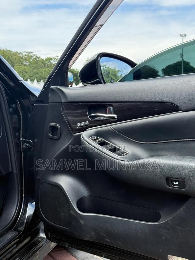 Toyota Crown Majesta 2018 Black