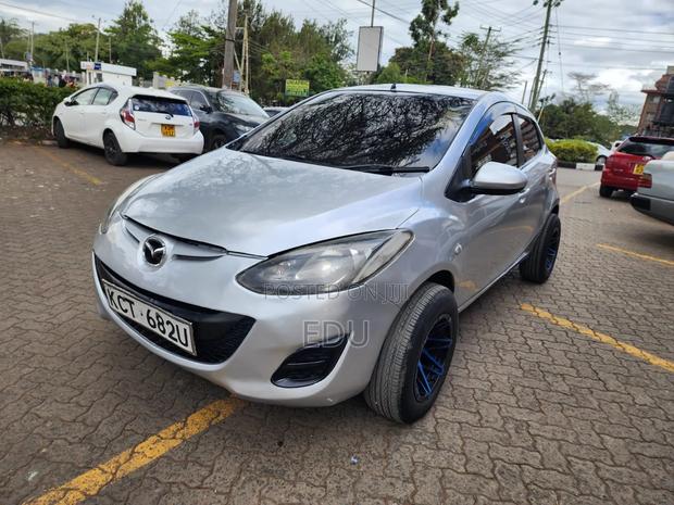 Mazda Demio 2011 Silver