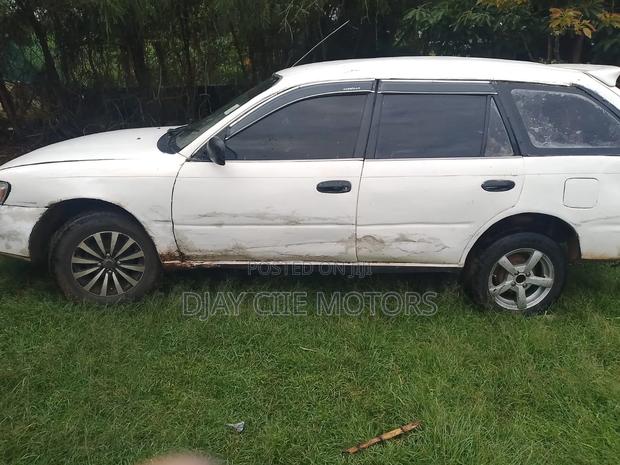 Toyota Corolla II 1998 White