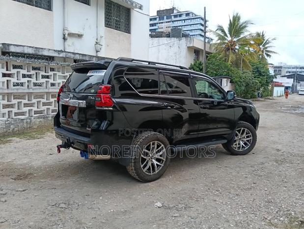 Toyota Land Cruiser Prado 2021 Matt Black