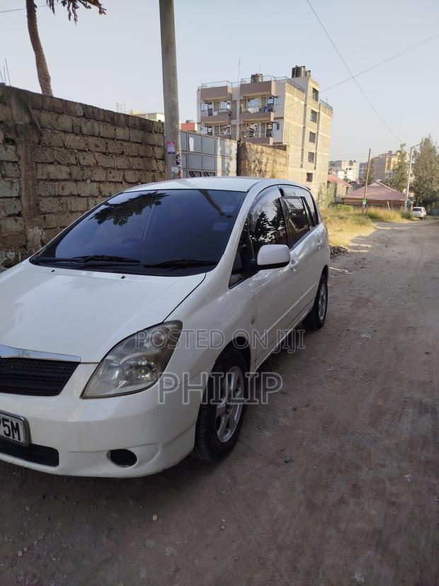 Toyota Corolla Spacio 2002 White